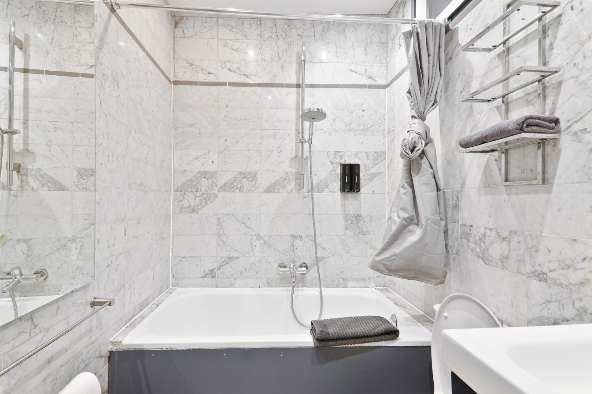 Appartement Quartier Champs-Elysees Free Netflix Paris Dış mekan fotoğraf